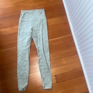 Lululemon align pant 25” - le tigre camo green fern multi